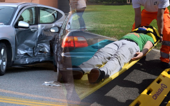 První pomoc při autonehodě